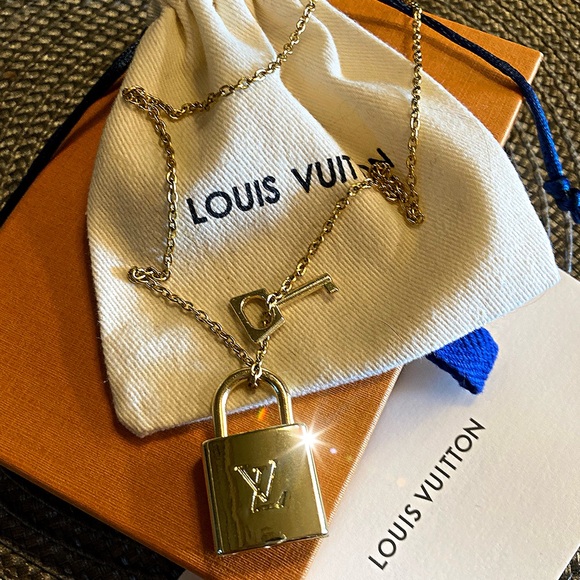 Louis Vuitton Lock & Key Necklace with box - Picture 1 of 17